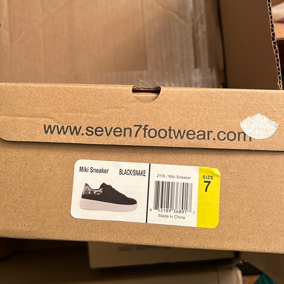 Seven7 footwear Miki Sneakers, varied sizes, Black/snake, various sizes 6-8 new! - Picture 8 of 12